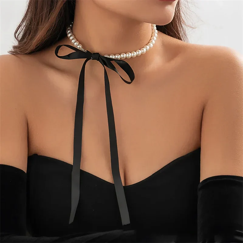 Perełkowy choker z kokardką - Image 2