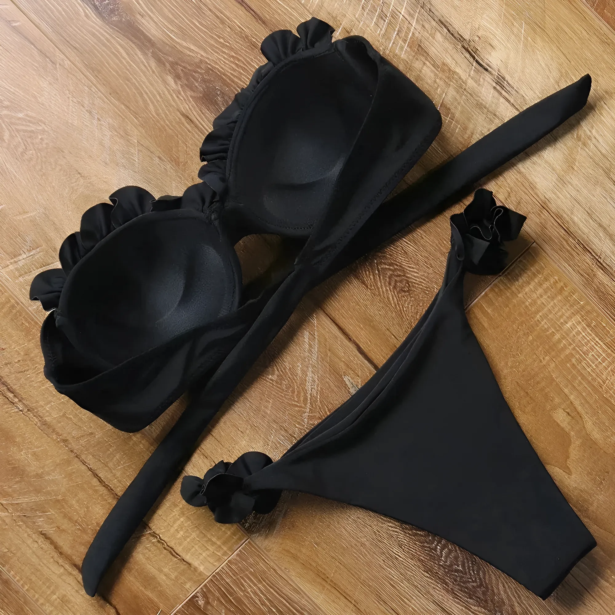 Dwuczęściowy strój kąpielowy bikini z ozdobnymi falbankami - Image 4