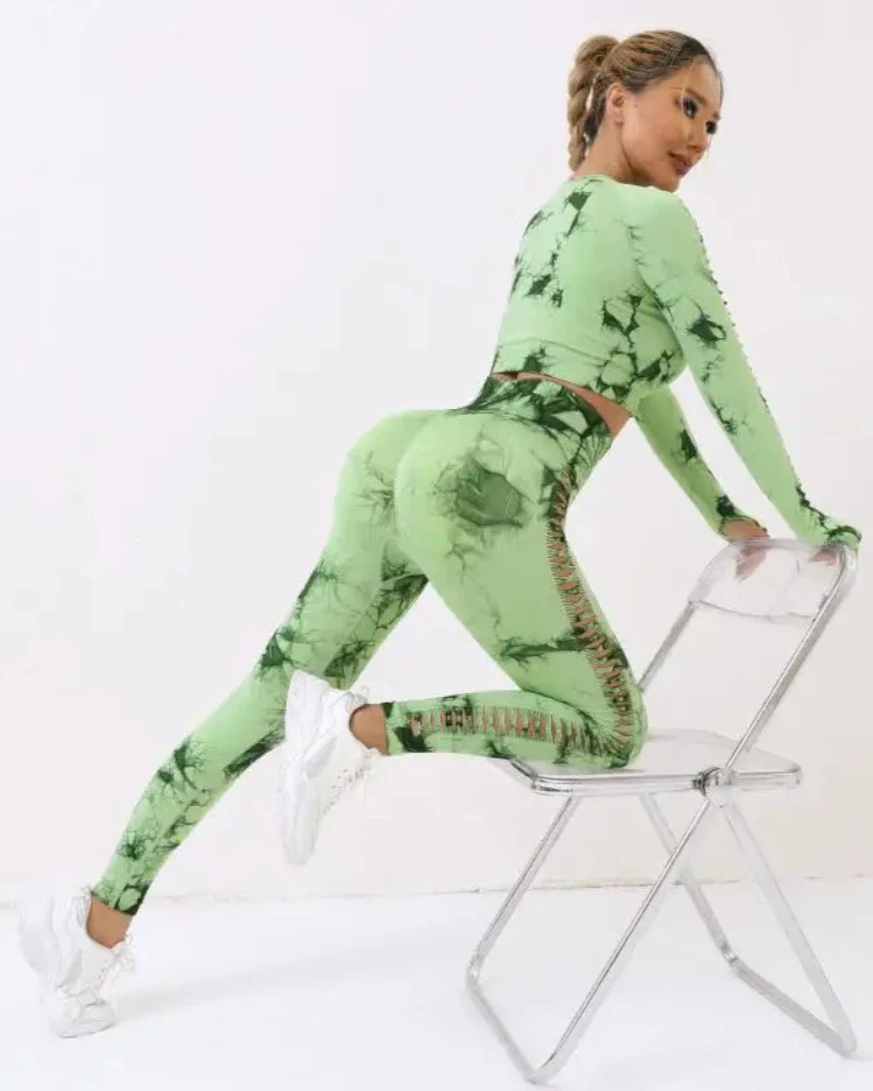 Komplet sportowy Tie Dye top + legginsy z rozcięciami - Image 4