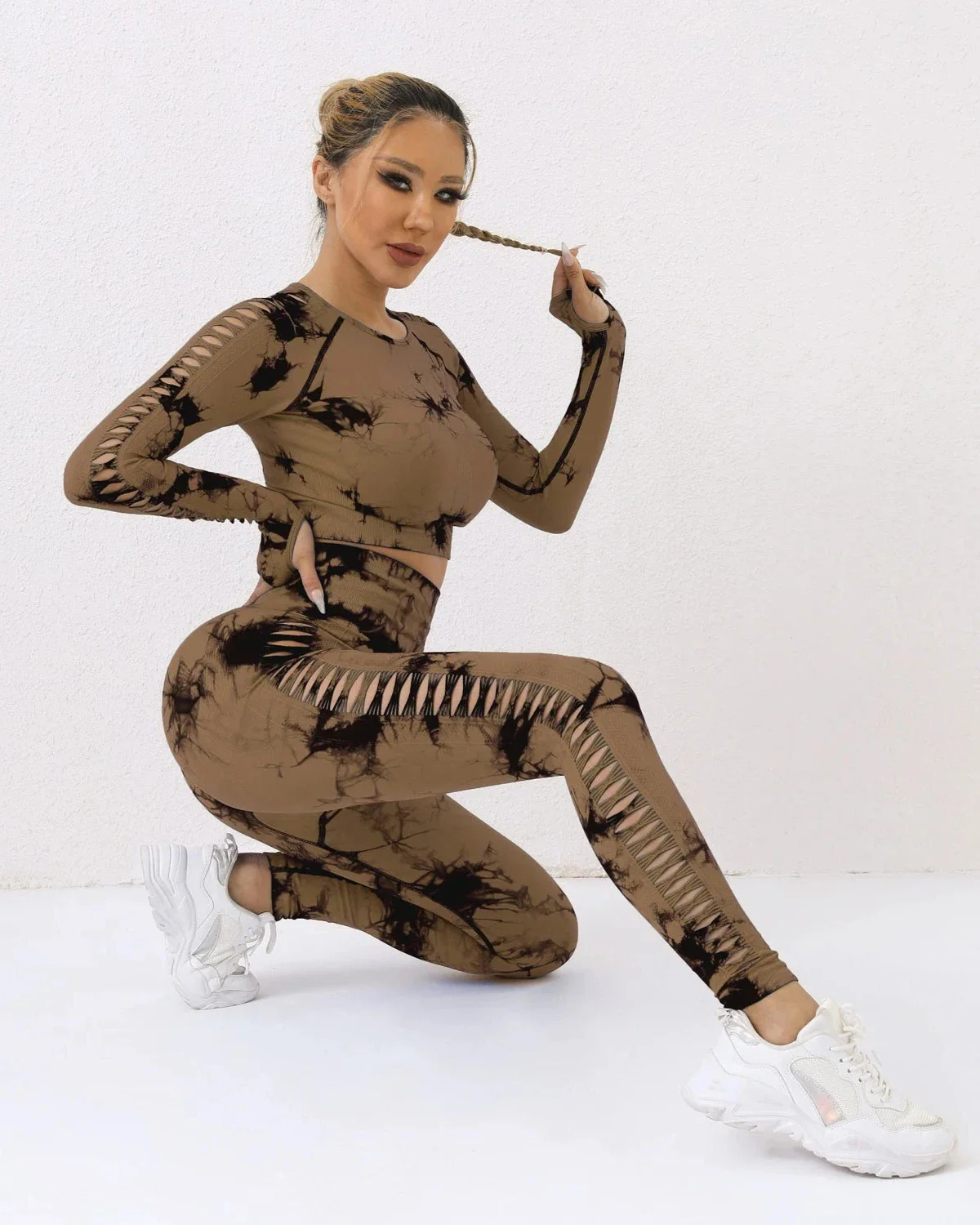 Komplet sportowy Tie Dye top + legginsy z rozcięciami - Image 6