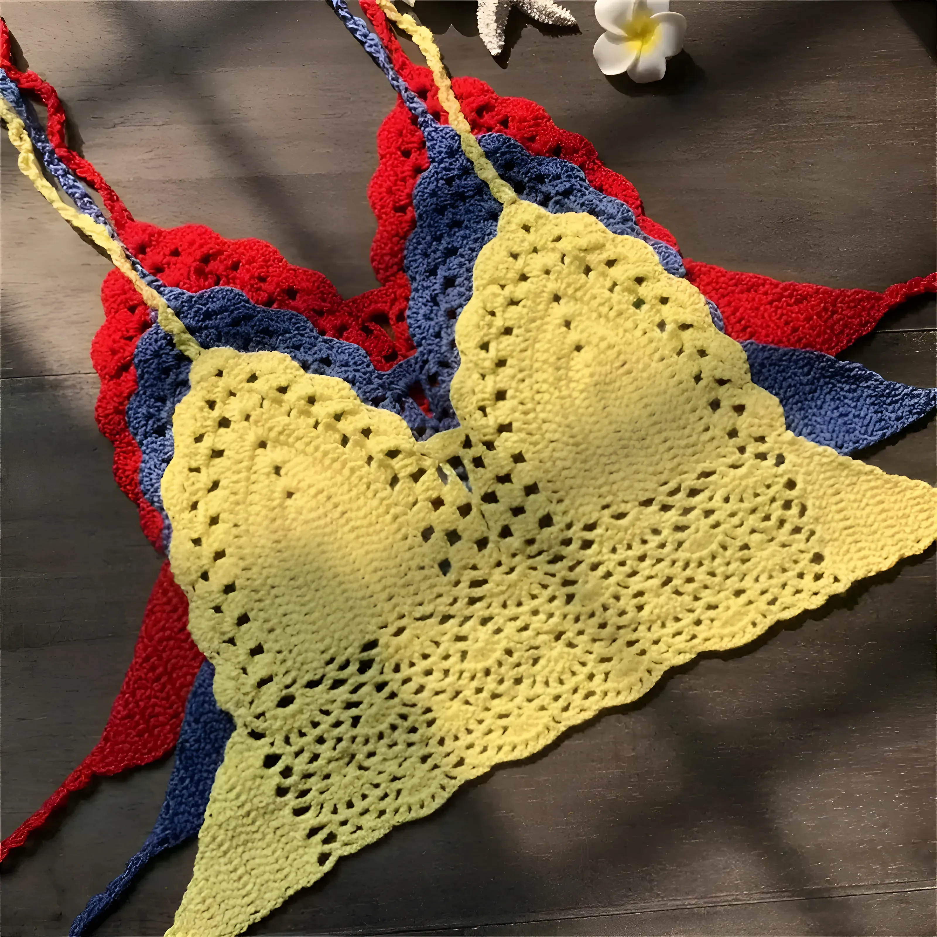 Szydełkowy biustonosz bralette